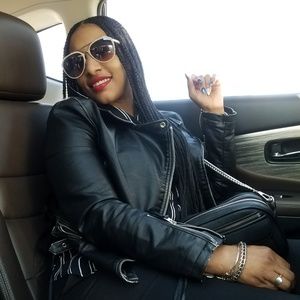 Meet your Posher, Tiffany